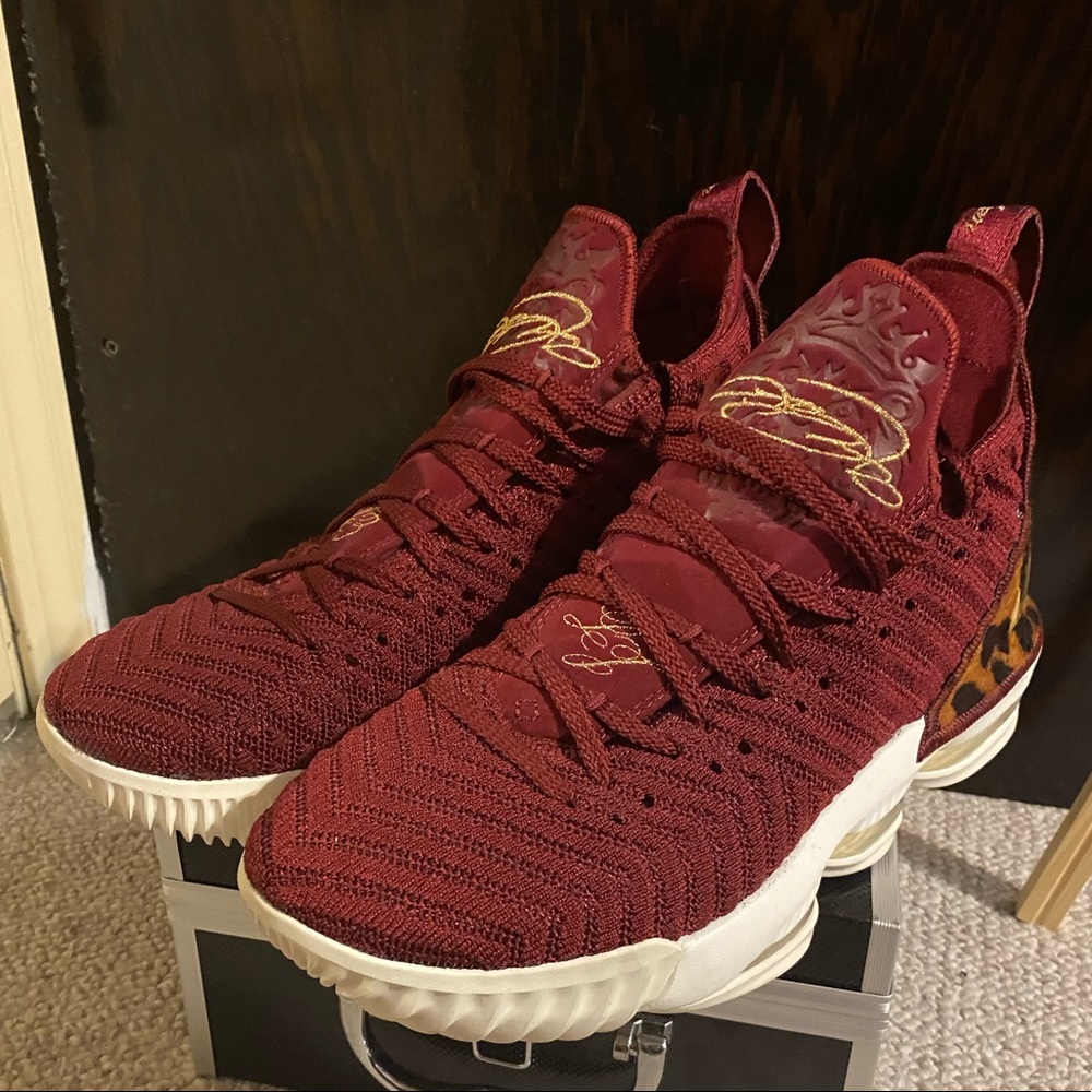 Lebron XVI (16) King. Team Red and Metallic Gold